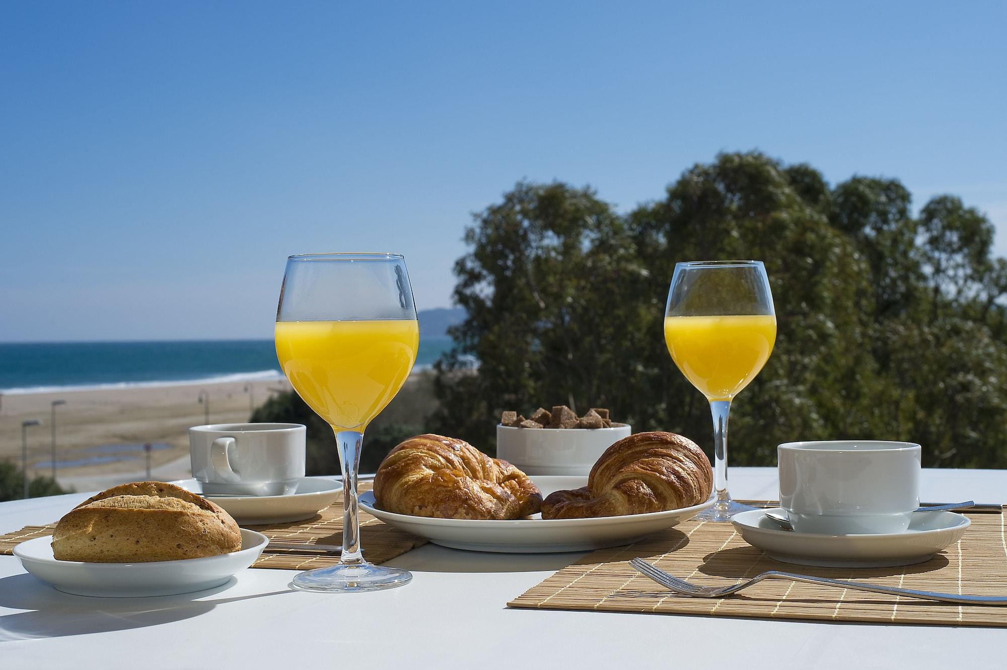 ל'אסטרטיט Pierre & Vacances Estartit Playa מראה חיצוני תמונה